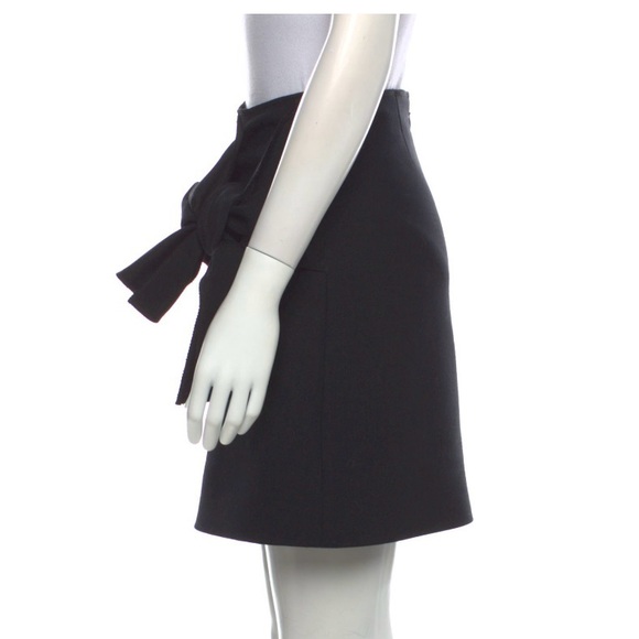 Victoria Beckham Ruffle Mini Skirt - Picture 3 of 6